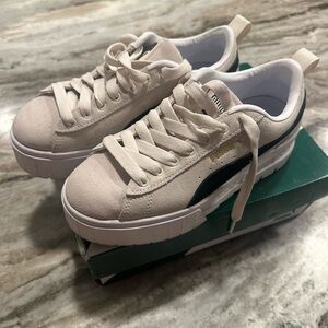 Puma Cream and Black Suede Sneakers